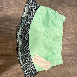 Vintage Lululemon in a flash skirt size: 6 brand new with tags